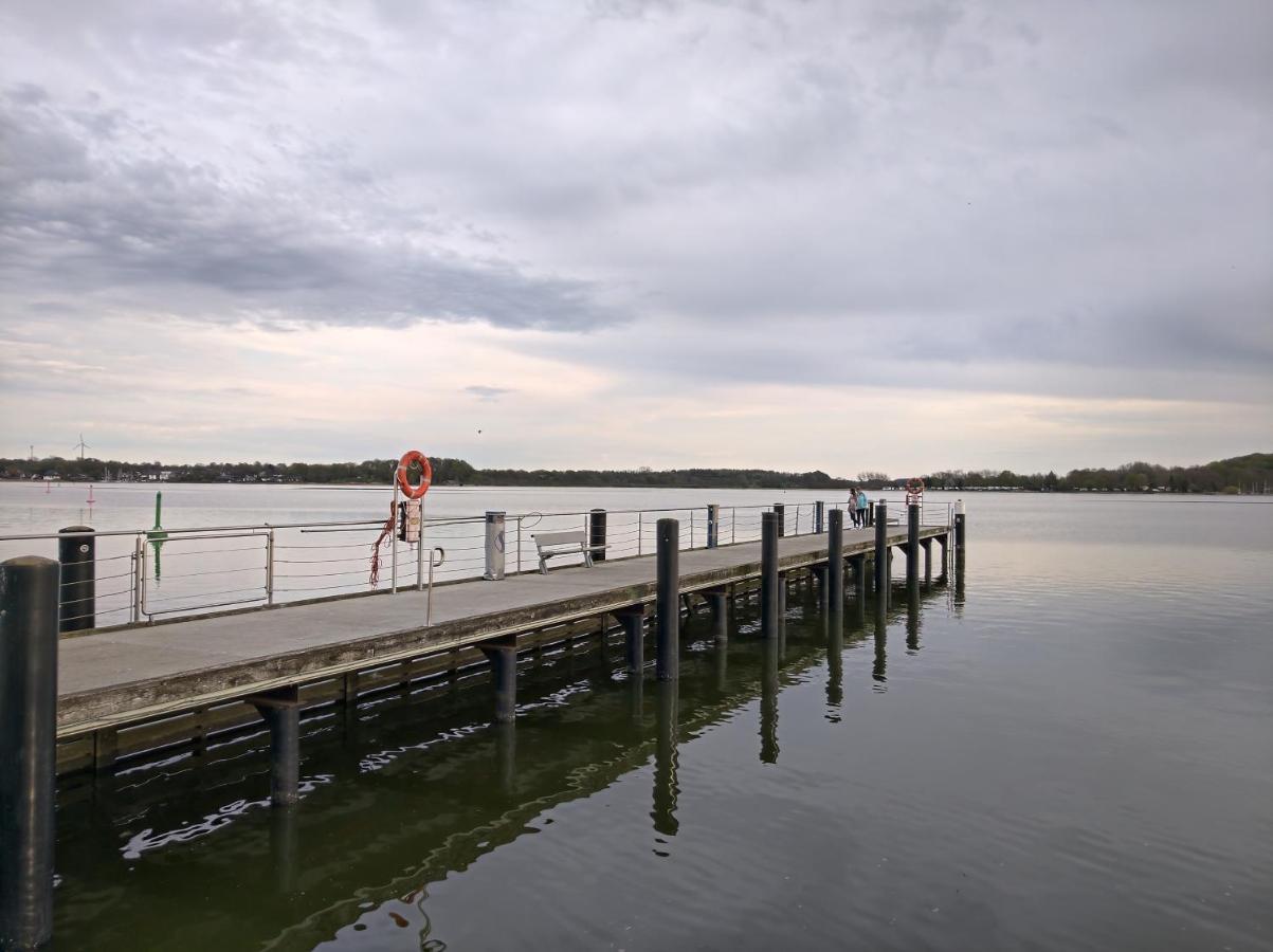 Ostsee Hausboot Schleswig Ostseeblick 1 Zewnętrze zdjęcie