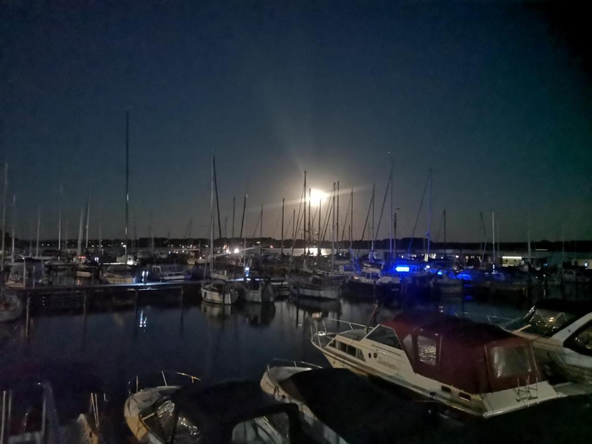 Ostsee Hausboot Schleswig Ostseeblick 1 Zewnętrze zdjęcie